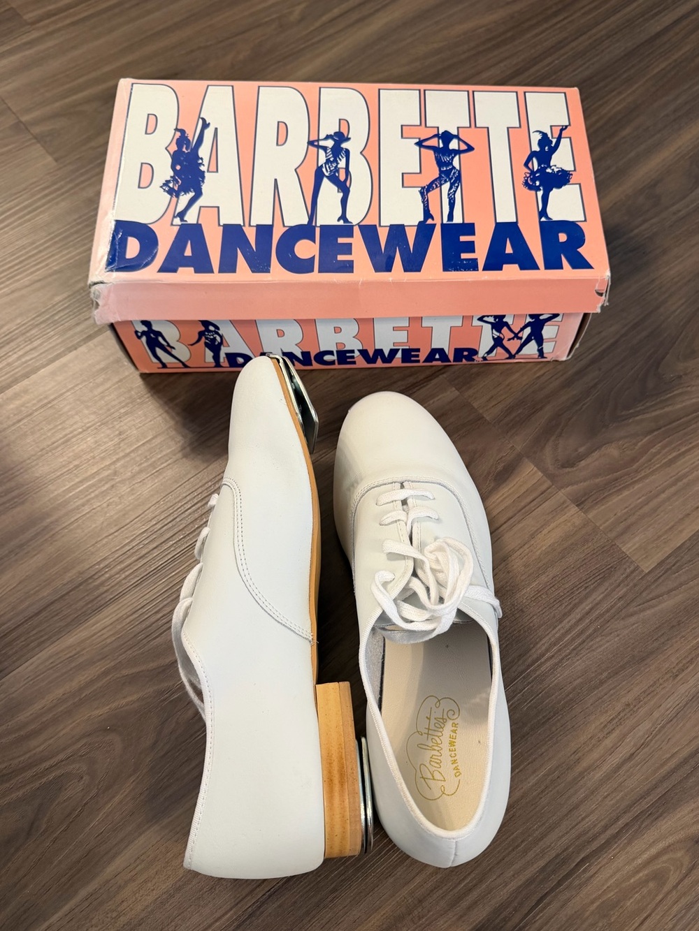White dance clogs size 7.5